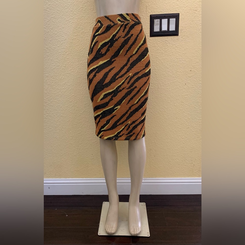 Free People Size XS Knit Tiger Print Knee Length Pencil Skirt